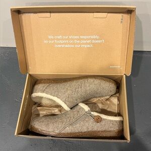 Earth Origins Jacki 2 Women’s Size 10M Light Brown Comfort Slip On Shoes